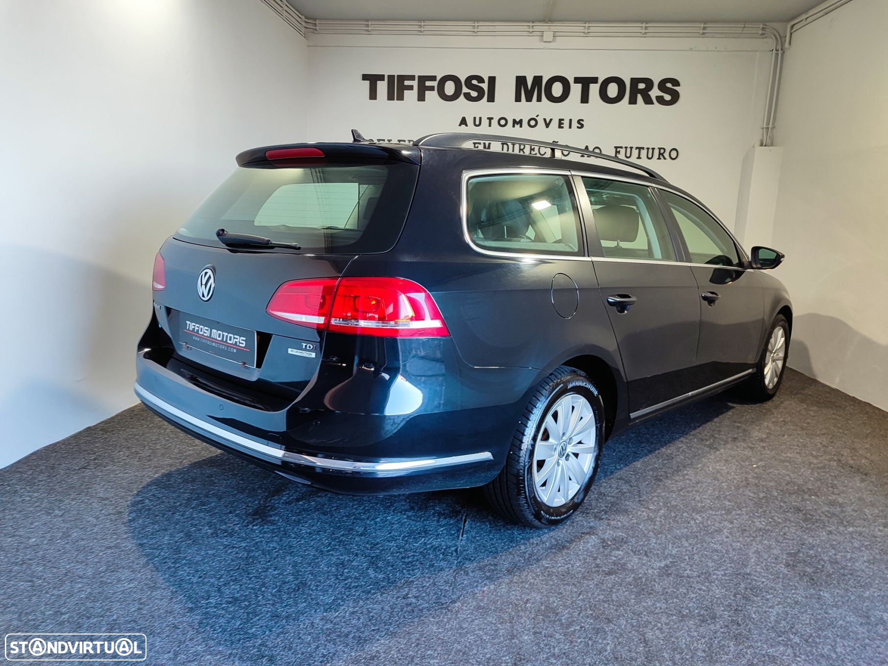 VW Passat Variant 1.6 TDI Confortline BlueMotion - 6
