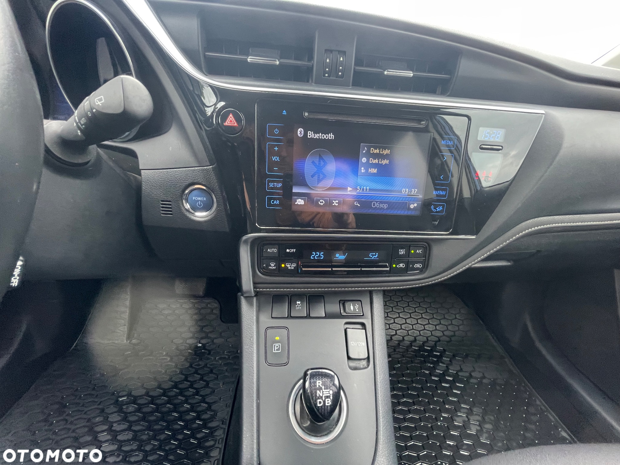 Toyota Auris - 14