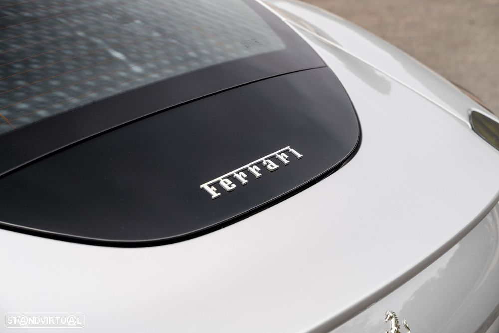 Ferrari Roma - 25