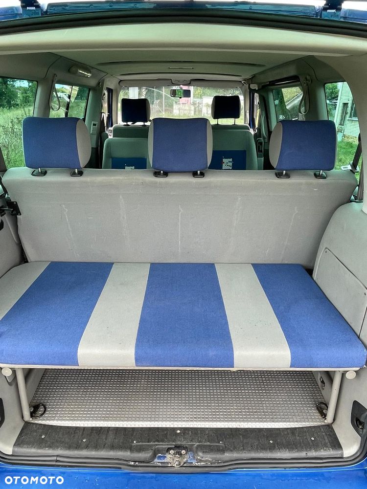 Volkswagen Multivan - 19