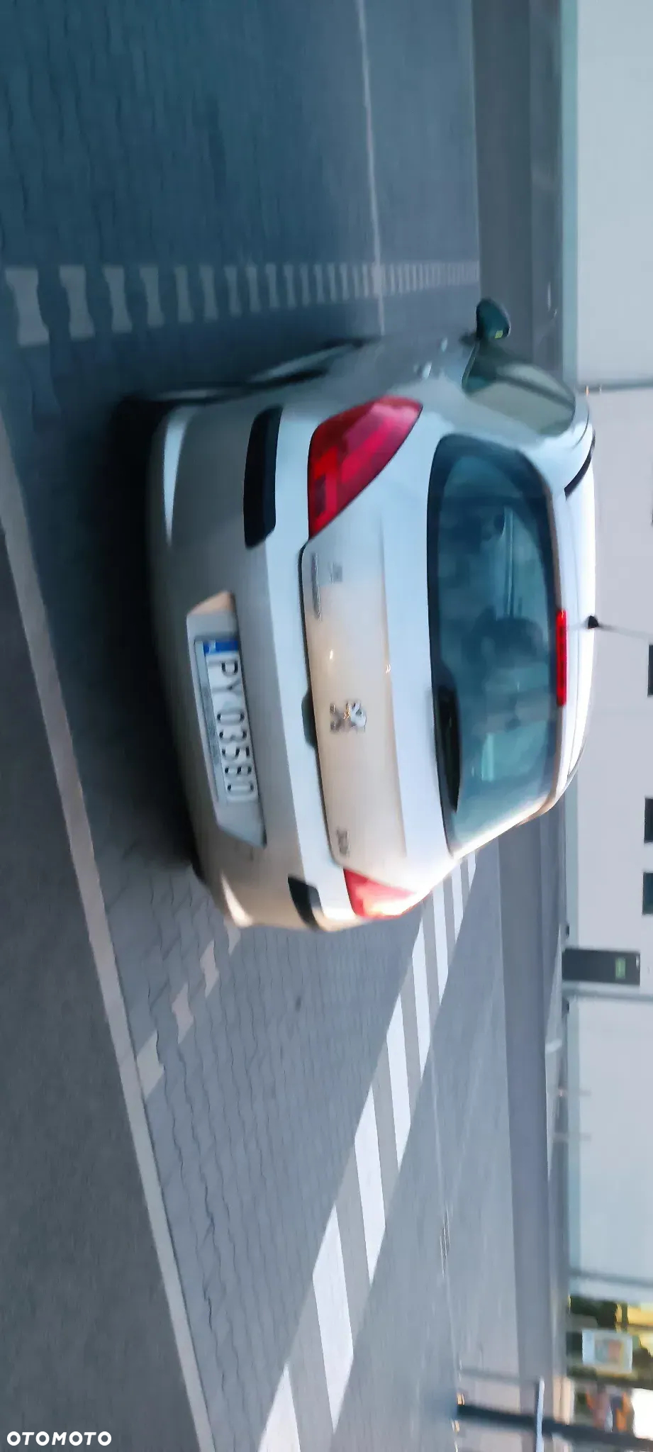 Peugeot 308 HDi FAP 110 Premium - 12