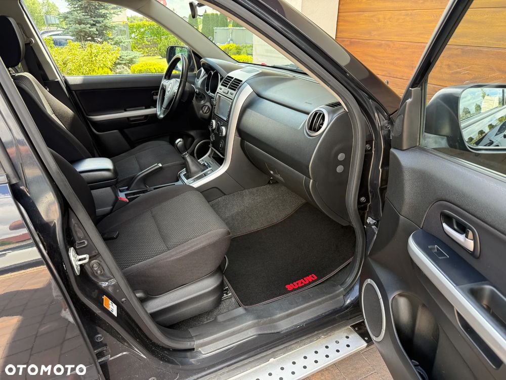 Suzuki Grand Vitara 1.9 DDiS De Luxe EU5 - 9