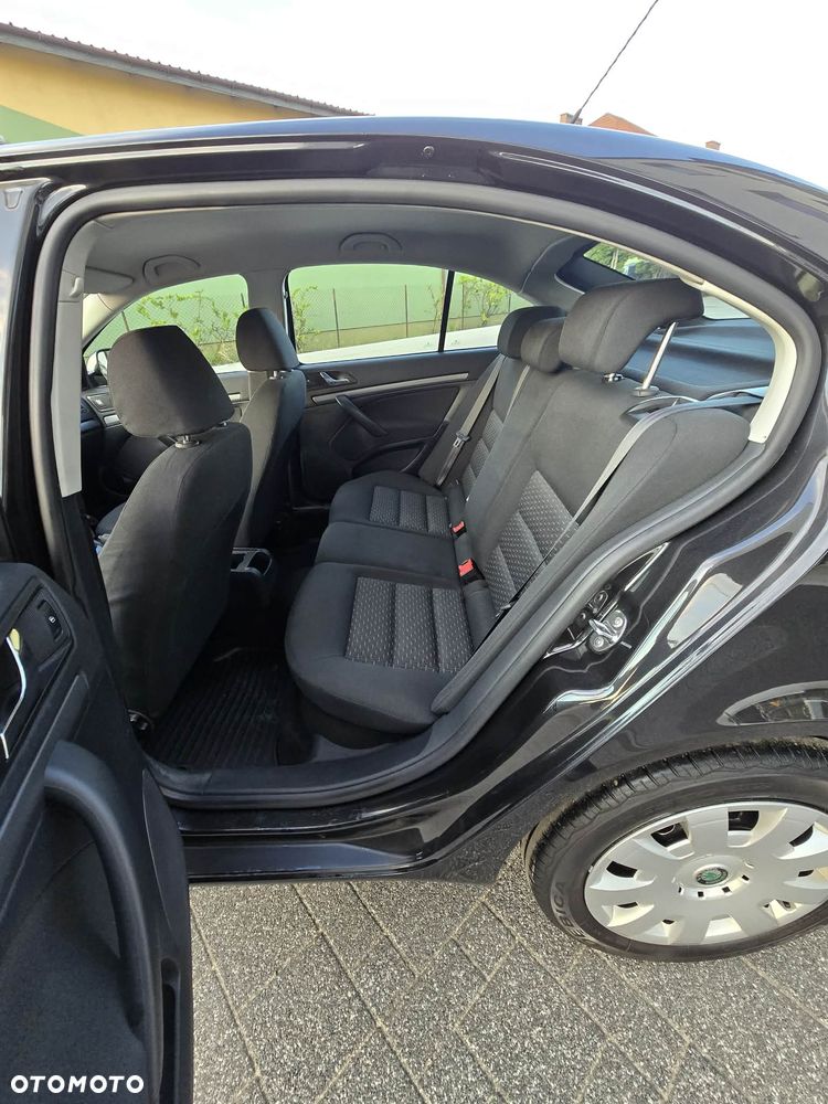 Skoda Octavia 1.6 Classic EU5 - 8