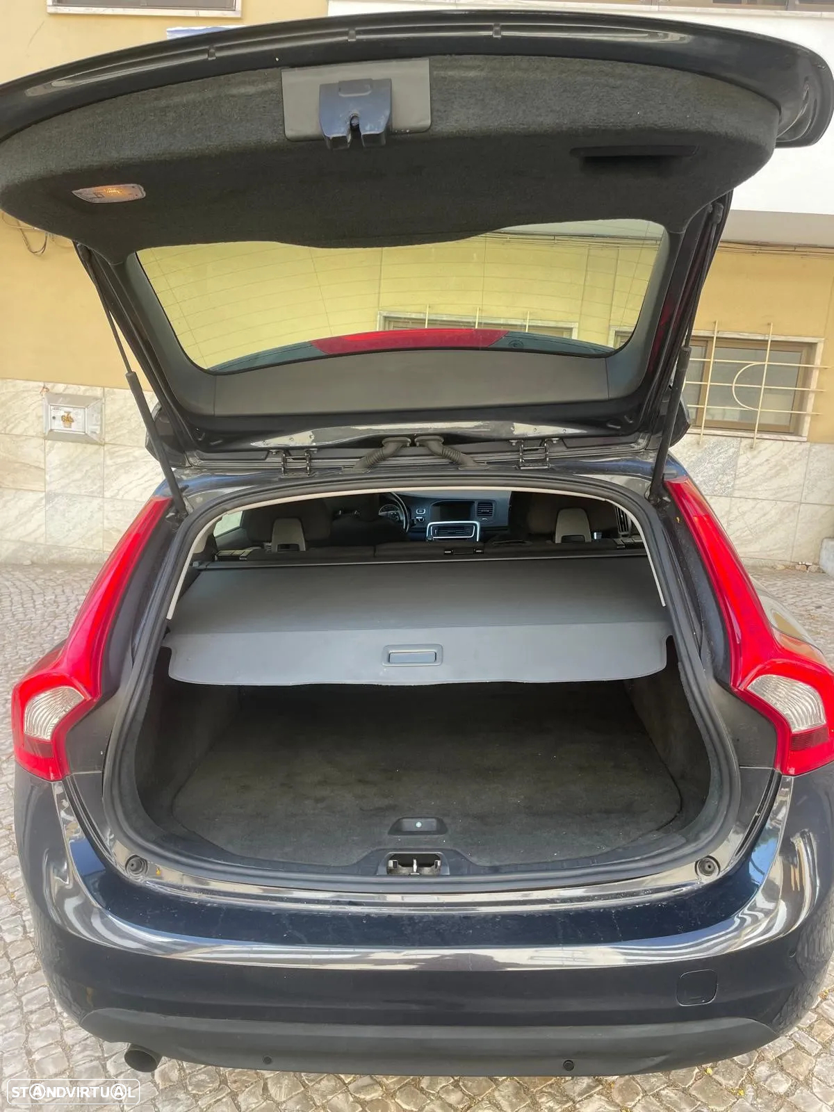 Volvo V60 1.6 D2 Drive Kinetic Start/Stop - 12
