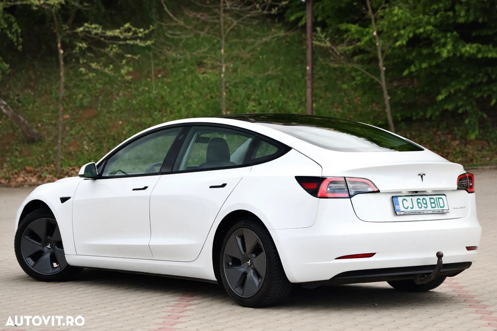 Tesla Model 3 Langstreckenbatterie Allradantrieb Dual Motor - 10