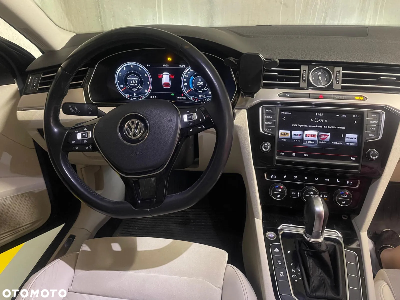 Volkswagen Passat 1.8 TSI BMT Highline DSG - 5