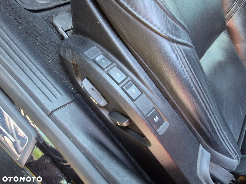 Volvo V40 D2 Inscription - 13