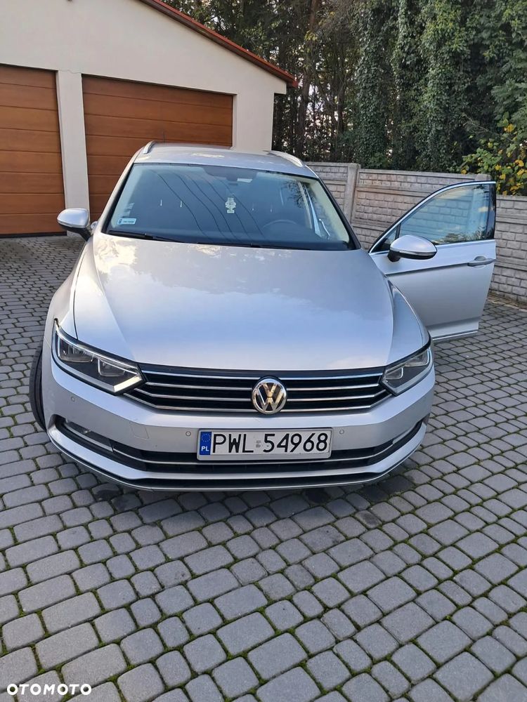 Volkswagen Passat - 12