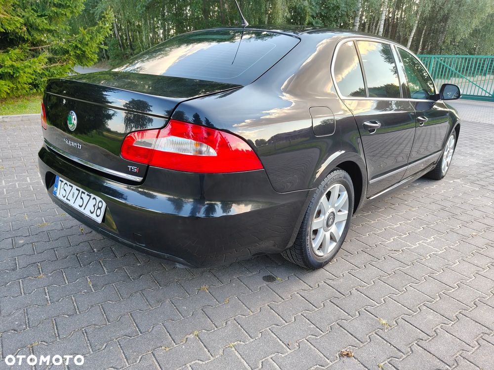 Skoda Superb 1.8 TSI Ambition - 4