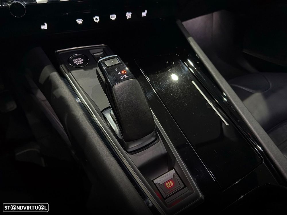 Peugeot 508 1.6 Hybrid Allure Pack e-EAT8 - 29