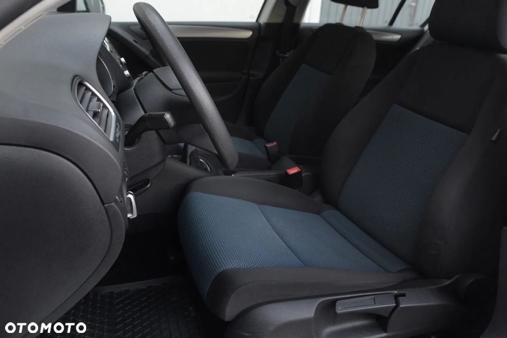 Volkswagen Golf 1.6 TDI BlueMotion Technology Trendline - 32