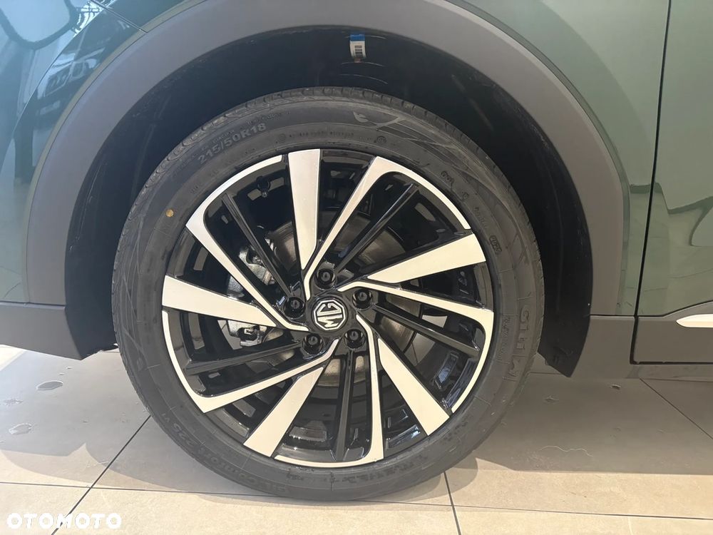 MG ZS Hybrid+ - 28