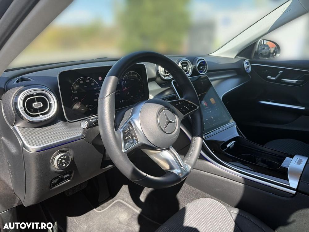 MERCEDES-BENZ C-Class 2025 — imagine 9