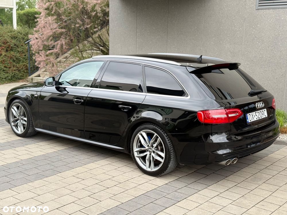 Audi A4 Avant - 17
