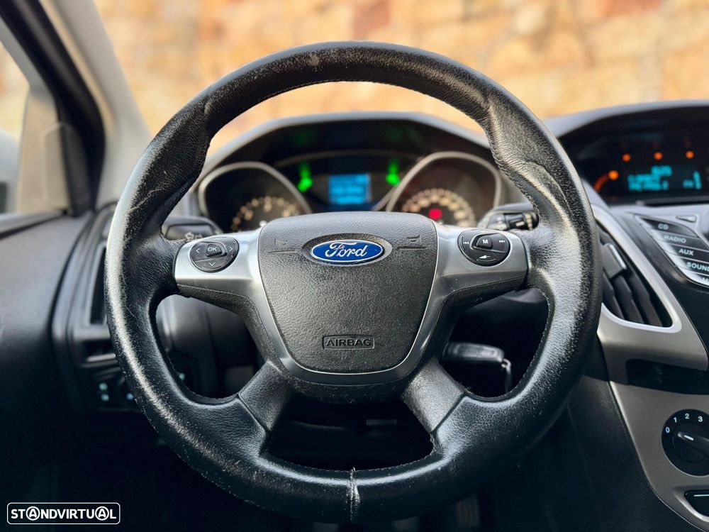 Ford Focus SW 1.6 TDCi Titanium - 26