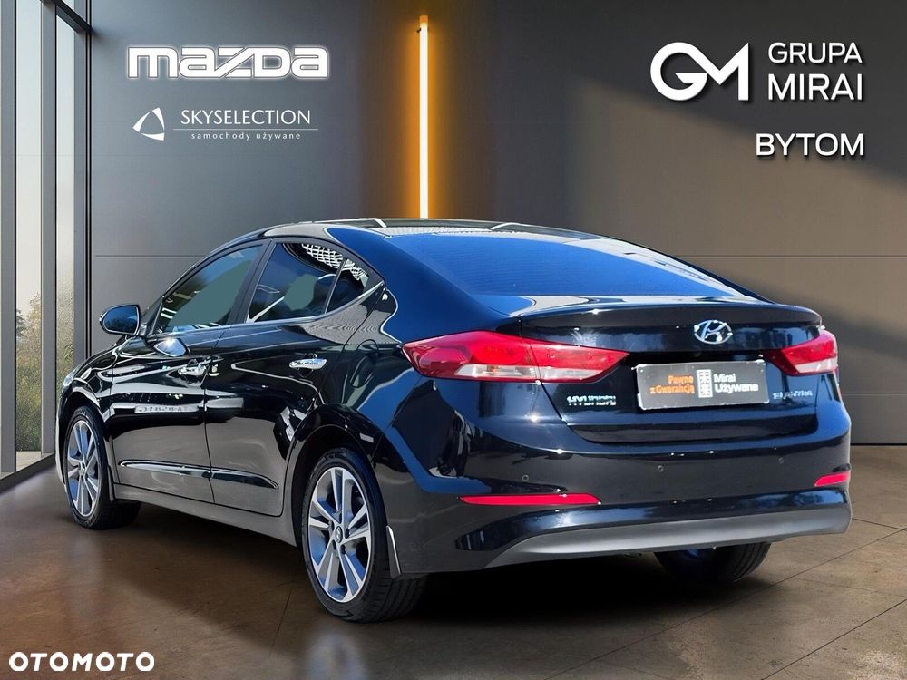 Hyundai Elantra 1.6 CRDi Style - 4