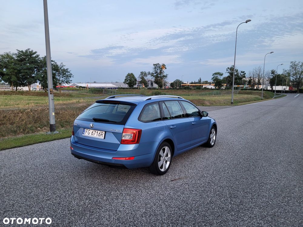 Skoda Octavia 2.0 TDI Elegance - 3
