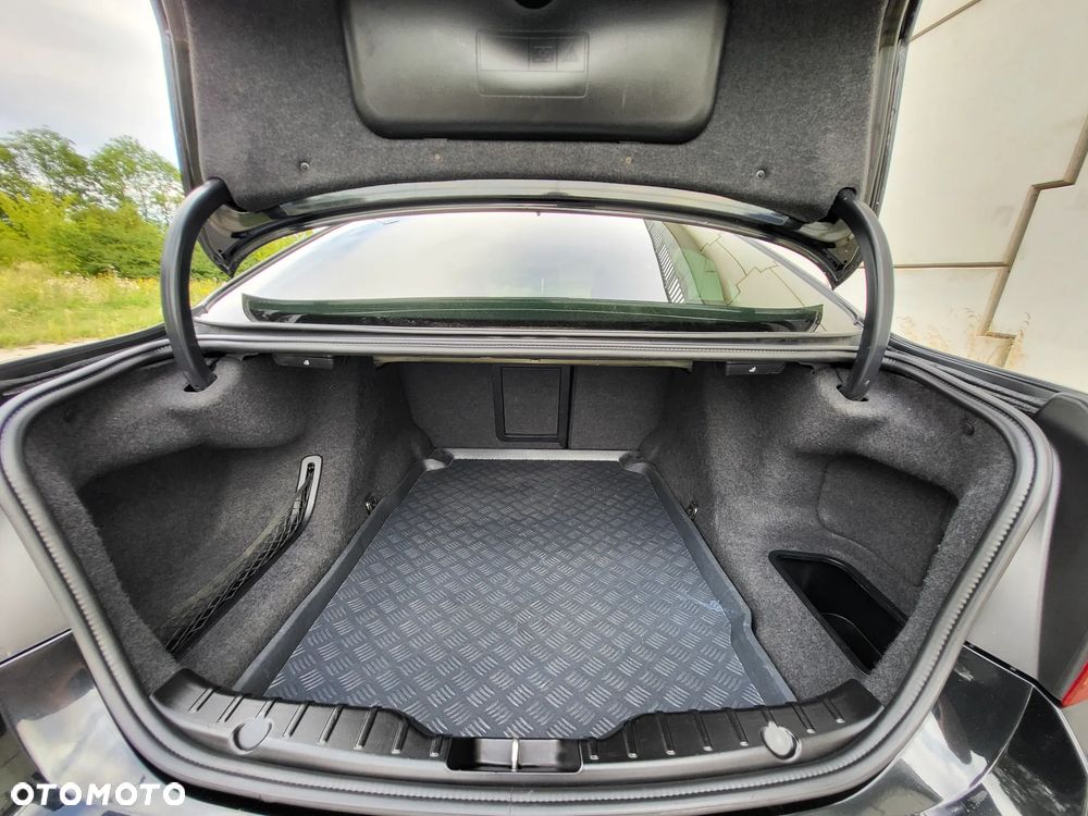 BMW Seria 5 525d xDrive - 21