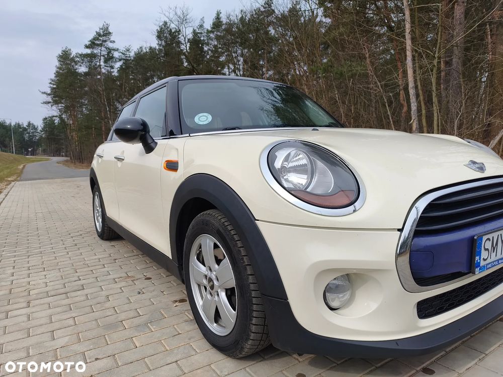 MINI Cooper Standard - 14