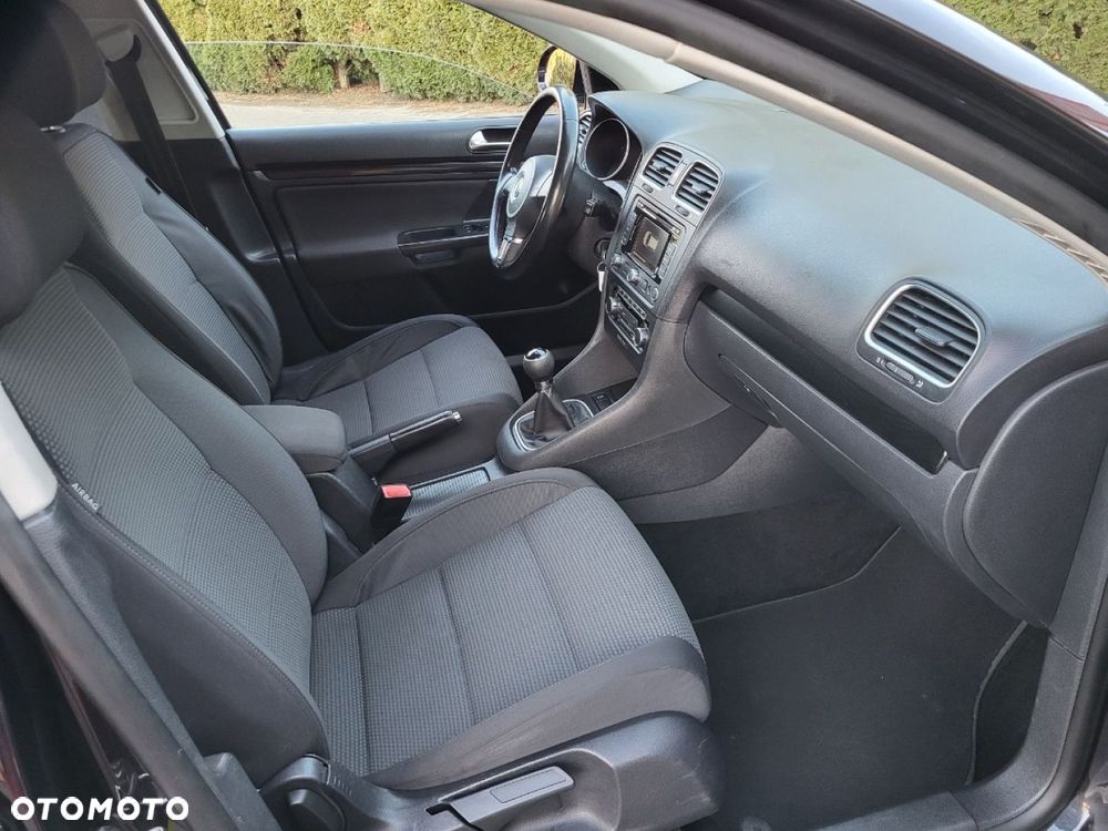 Volkswagen Golf - 18