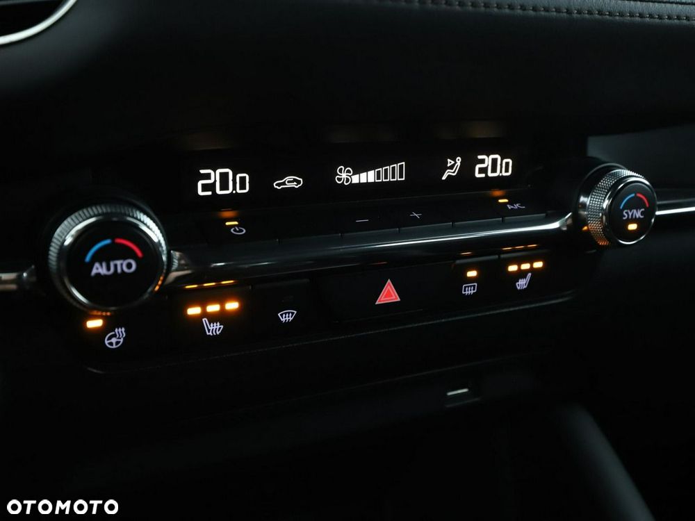 Mazda 3 SKYACTIV-D 1.8 SELECTION - 31