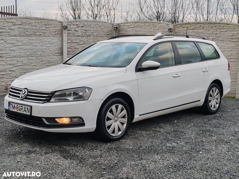 Volkswagen Passat - 1