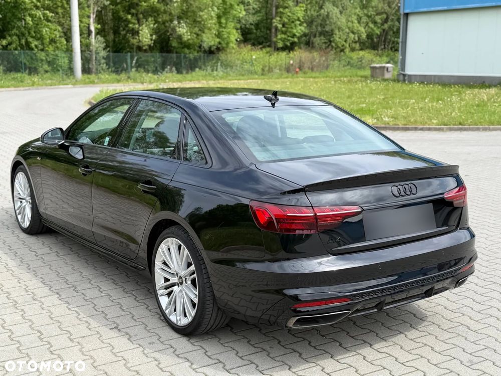 Audi A4 2023 photo 4