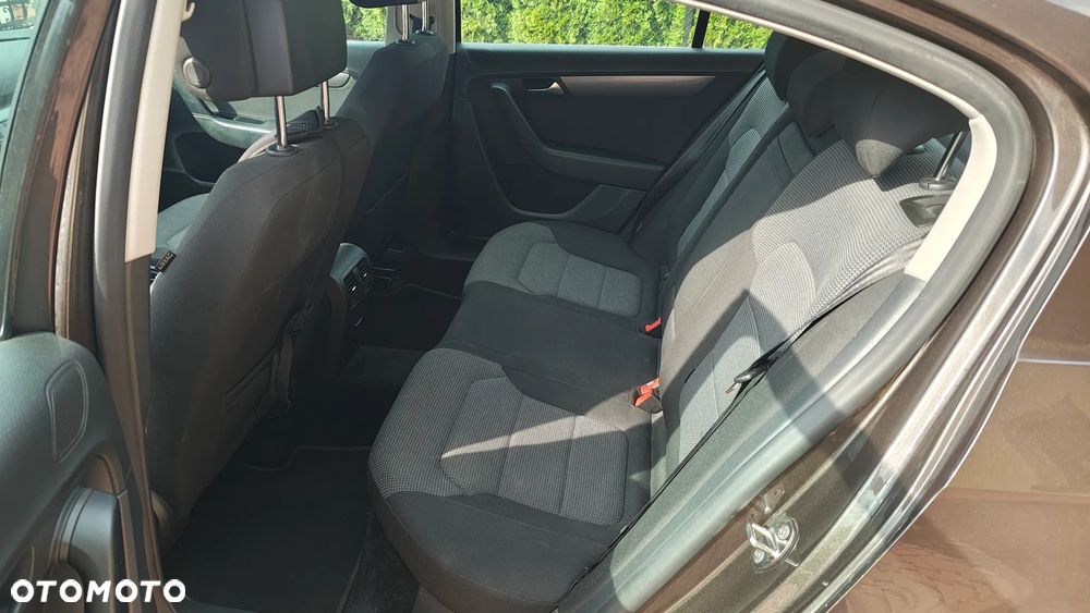 Volkswagen Passat 1.8 TSI Comfortline DSG - 12