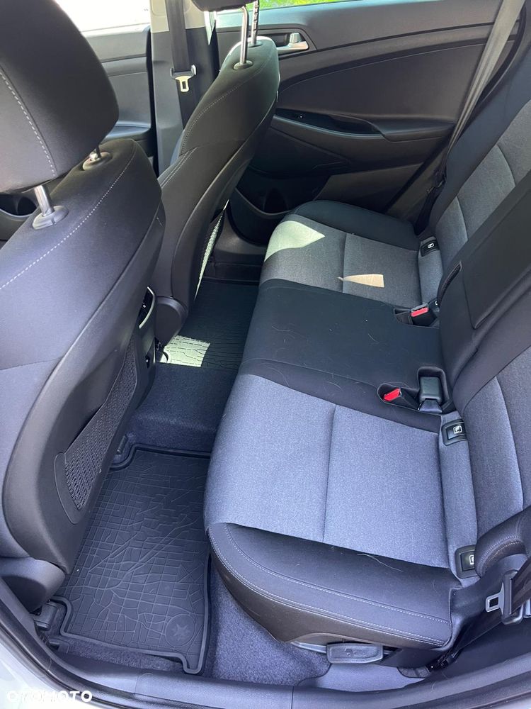 Hyundai Tucson blue 1.6 CRDi 4WD DCT Premium - 16