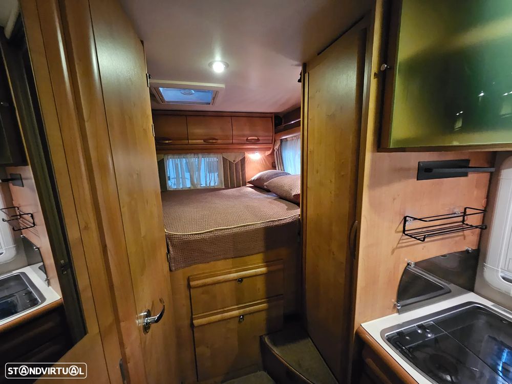 Rapido Le Randonneur 9083DF CHASSI AL-KO CAMA TRANSVERSAL + BASCULANTE - 27