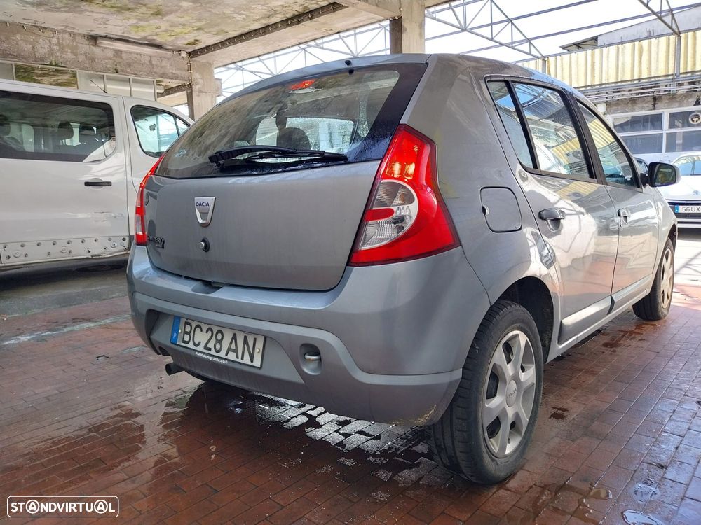 Dacia Sandero 1.4 MPI - 9