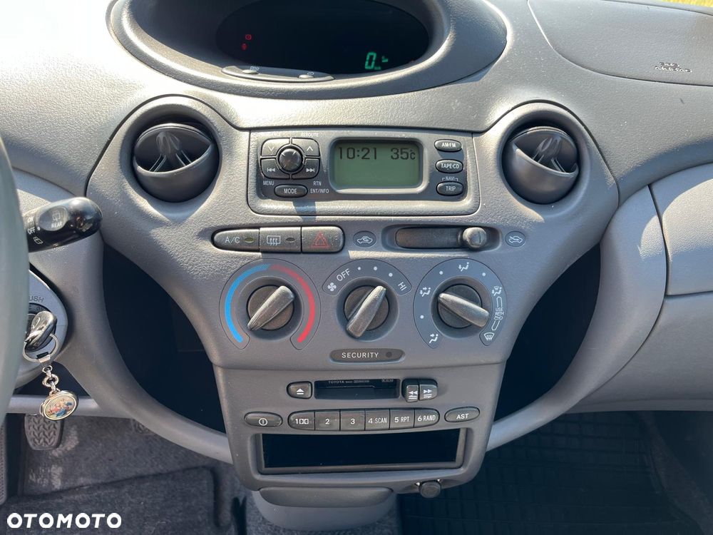 Toyota Yaris 1.0 Pak1 - 19