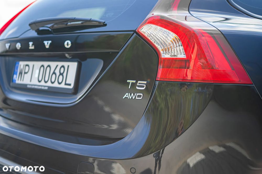 Volvo V60 T5 Drive-E R-Design Momentum - 10