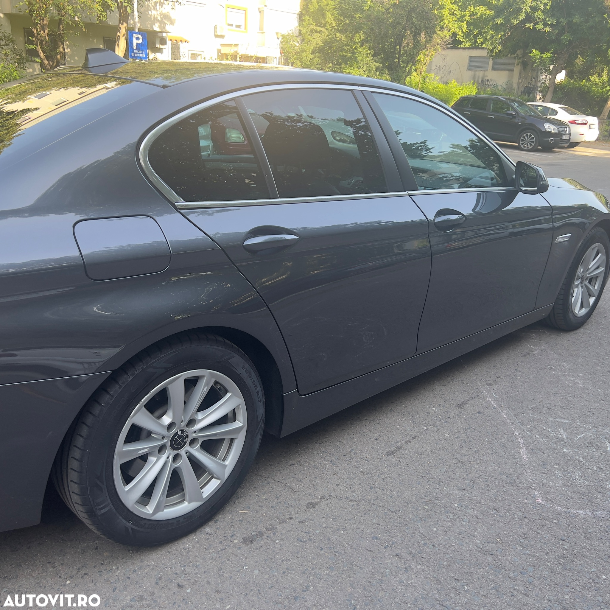 BMW Seria 5 525d xDrive AT - 4