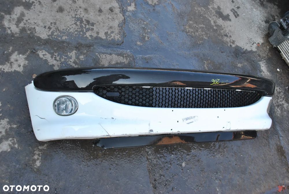 Zderzak Peugeot 206 - 1