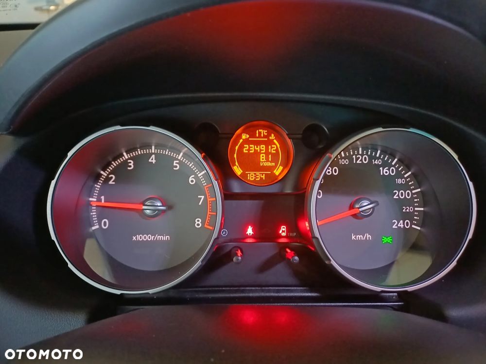 Nissan Qashqai+2 - 10