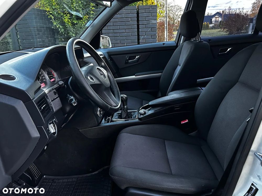 Mercedes-Benz GLK - 11