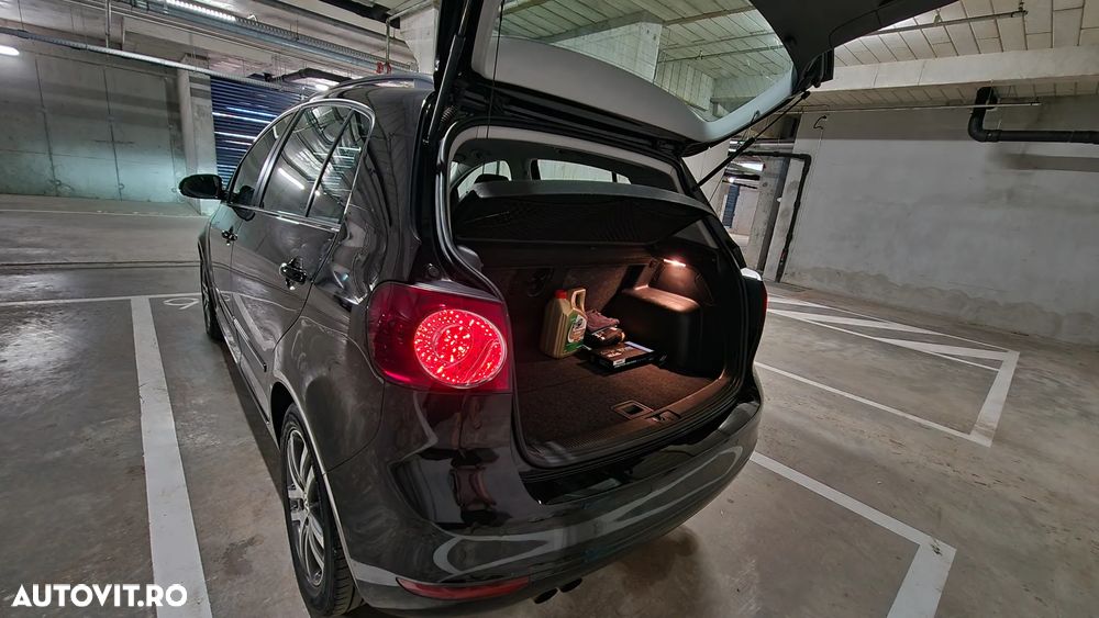 Volkswagen Golf Plus - 17