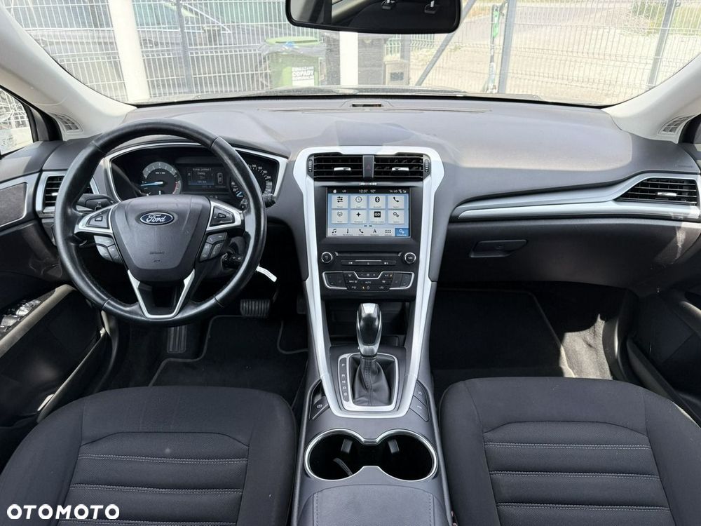 Ford Mondeo 2.0 TDCi Ambiente PowerShift - 4