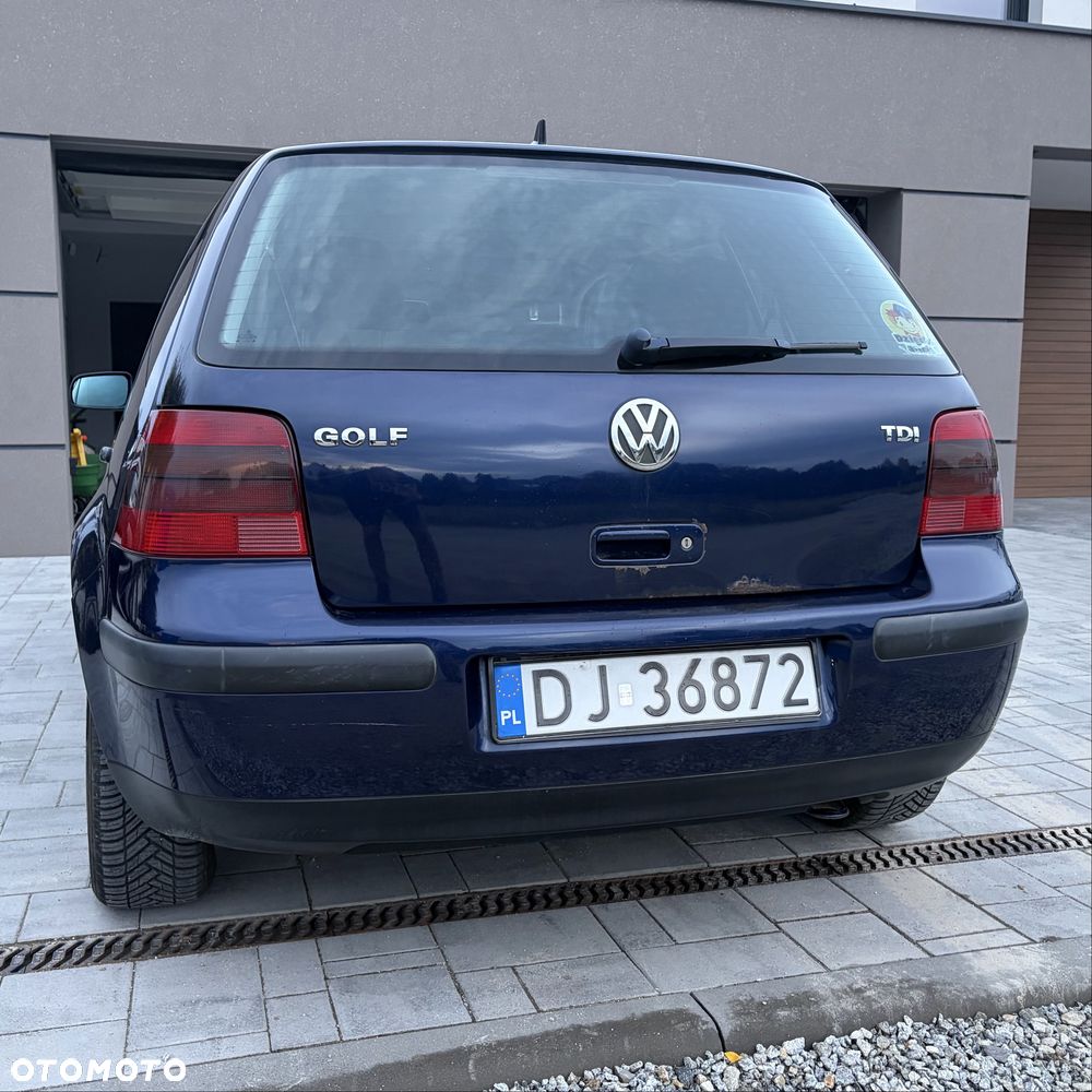 Volkswagen Golf - 5