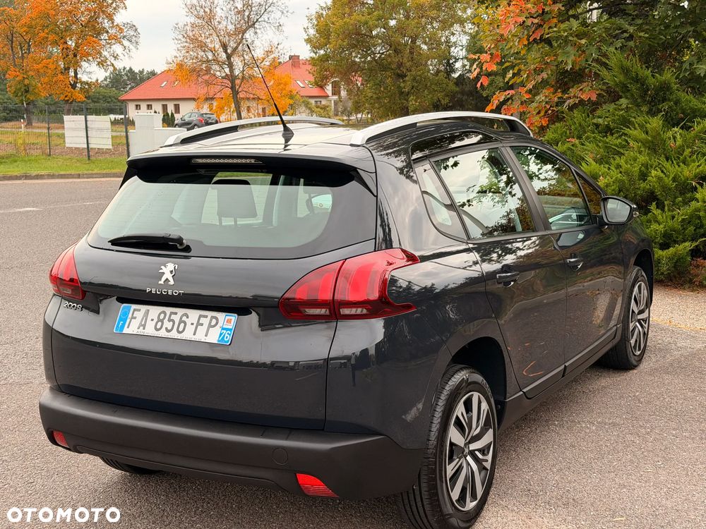 Peugeot 2008 1.2 Pure Tech Style - 16