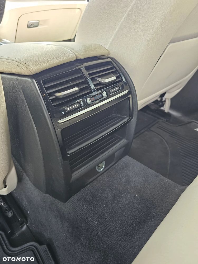 BMW Seria 5 540i xDrive M Sport sport - 36
