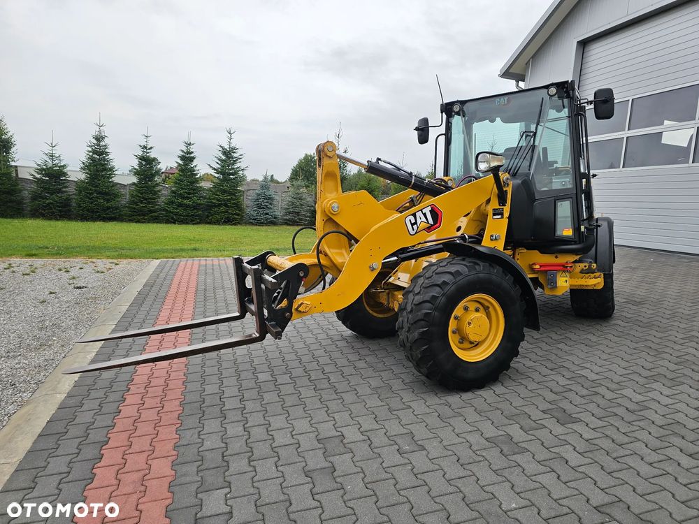 Caterpillar 906 M - 8