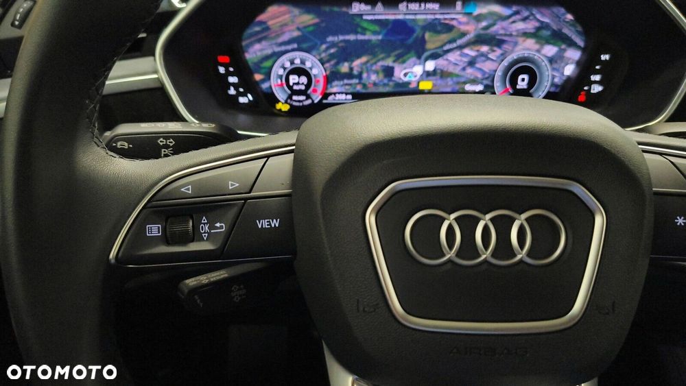 Audi Q3 Sportback - 16