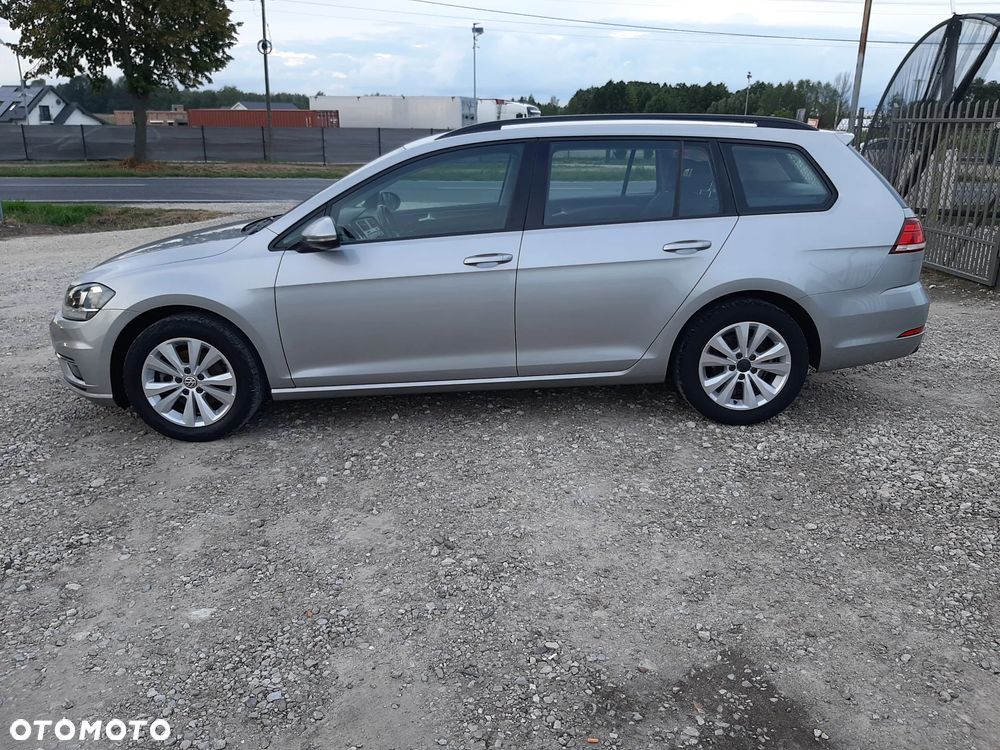 Volkswagen Golf 1.6 TDI (BlueMotion Technology) Comfortline - 8
