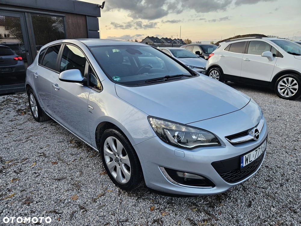 Opel Astra 1.4 Turbo Active - 11