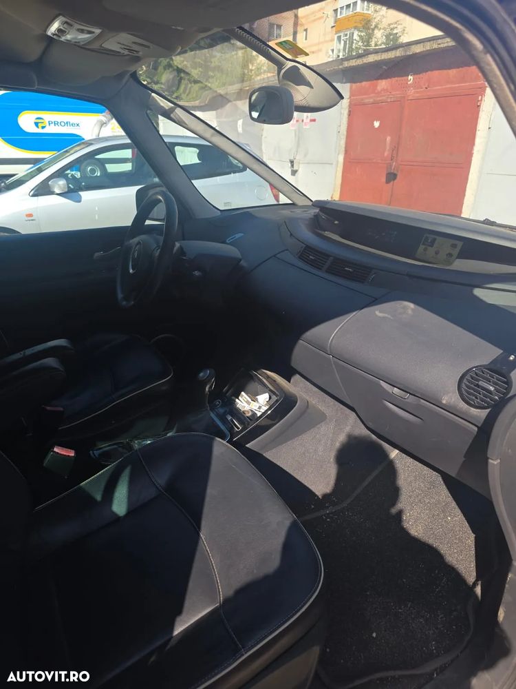 Renault Grand Espace 2.0 dCi FAP Aut. Initiale - 10