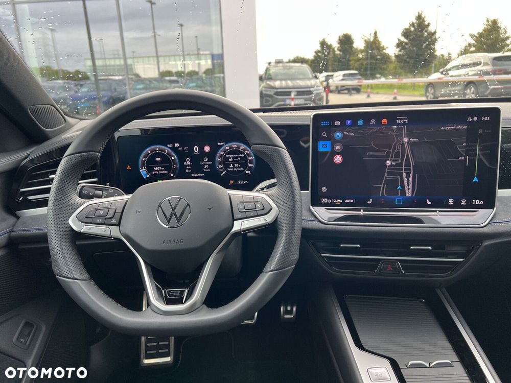 Volkswagen Passat - 13