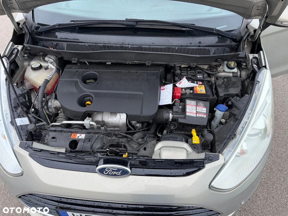 Ford B-MAX 1.6 TDCi Titanium - 23