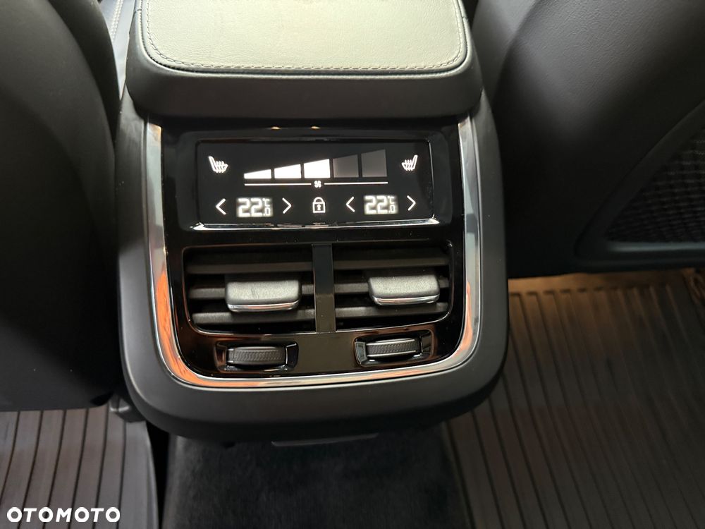 Volvo V90 D4 Geartronic R Design - 11